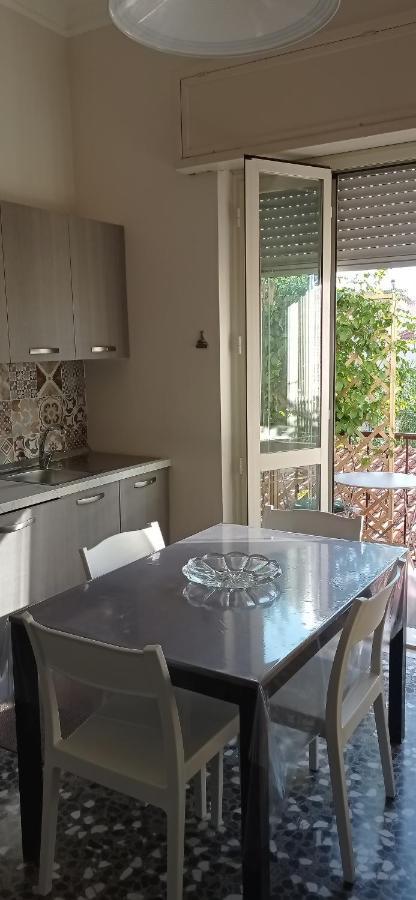 Appartamento A Due Passi Dal Mare Siderno Exterior foto